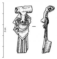 FIB-4083 - Fibule léontomorphe à queue de paonbronzeFibule à queue de paon, plaque losangique à collerette, dont l'arc est remplacé par le corps d'un lion entier, généralement assez réaliste ; la plaque et le pied consistent en deux pièces distinctes.