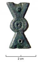 ACE-4005 - Applique de ceinture en forme d'hélicebronzeApplique à deux rivets (éventuellement perforants), constituée d'un motif 