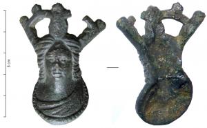 APM-4032 - Applique de meuble : TutelabronzeApplique à base circulaire, prévue pour fixation par brasure sur un support métallique ; buste féminin tourellé (Tutela).