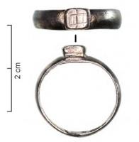BAG-4240 - Bague de type BrancasterargentTPQ : 400 - TAQ : 500Bague à chaton plat, de forme rectangulaire et à peine dégagé du jonc, ou plus nettement selon les cas, avec décor incisé éventuellement associé à divers attributs (palme...), ou des signes fréquemment indistincts.