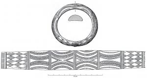 BRC-1121 - Bracelet fermé : type de BignanbronzeBracelet fermé avec simulation de tampons. La section est le plus souvent plano-convexe mais peut être différente ; riche décor de panneaux rectangulaires à motifs géométriques variés.