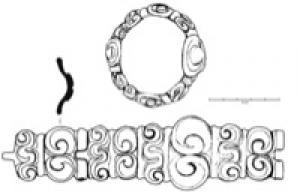BRC-3633 - Bracelet ouvert à volutes - Py AC-7221argentBracelet ouvert en argent massif à section creuse; fermoir à crochet; décor en fort relief de doubles S alternant avec des doubles volutes.