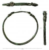BRC-4001 - Bracelet filiforme à extrémités nouéesbronzeBracelet filiforme constitué d'une tige de section carrée, torsadée ; le système de fermeture est composé d'enroulements coulissants, d'où partent des ornements spiralés (un ou plusieurs).