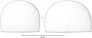 CSQ-1010 - Casque de type KegelhelmbronzeCasque en forme de calotte hémisphérique, sans aucun bord épaissi, ni ornementation ; deux petits trous sur les côtés permettaient de fixer une jugulaire.