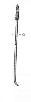 EPG-1116 - Epingle à tête à ganse ou cordonnet bronzeTPQ : -1300 - TAQ : -900Epingle à la tête décorée d'une ganse ou cordonnet enroulé et à tige lisse. 