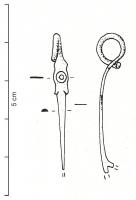 FIB-3088 - Fibule de Nauheim 5c20bronzeRessort à 4 spires et corde interne; arc plat, triangulaire et tendu ; porte-ardillon trapézoïdal ajouré ; dans la partie large, les côtés de l'arc sont festonnés, avec au milieu un cercle oculé; ensuite la partie étroite de l'arc montre une section semi-circulaire.