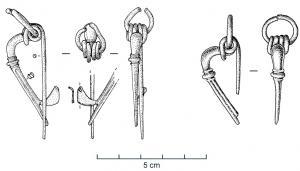 FIB-3813 - Fibule à ailettes naissantes, type BolardsargentFibule à 