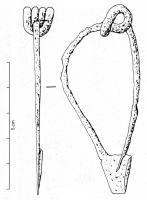 FIB-4032 - Fibule en ferferFibule à arc filiforme (section ronde ou semi-circulaire), arqué, pied trapézoïdal plein, ressort à 4 spires et corde interne.