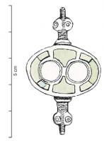 FIB-41519 - Fibule symétrique émailléebronzeFibule à charnière de type i. L'arc se présente sous la forme d'une plaquette ovale à deux ajours circulaires. Le reste de la plaque est émaillé. L'objet présente des excroissance en forme de reptile.