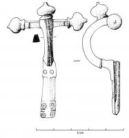 FIB-4264 - Fibule cruciforme Keller/Pröttel 3B/4AbronzeFibule cruciforme à arc massif, de section trapézoïdale; bulbes en oignon mais sans facettes; pied chanfreiné au centre et orné aux extrémités de groupes d'encoches ou de cercles oculés.