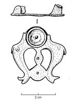 FIB-4308 - Fibule zoomorphe, groupe : dauphinsbronzeBroche plate, à décor poinçonné, figurant deux dauphins affrontés de part et d'autre d'un disque (rivet pour ornement rapporté), sur un motif allongé vertical.
