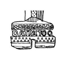 FIB-4448 - Fibule de type Aucissa : ATRICTObronzeFibule à arc en demi-cercle, bords parallèles et côtes longitudinales, généralement perlées dans l'axe; tête quadrangulaire échancrée avec estampille moulée parallèle à la charnière, repliée vers l'extérieur : ATRICTO.