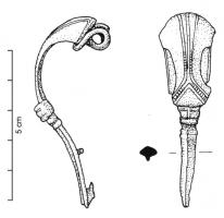 FIB-4482 - Fibule à coquille type BozumbronzeFibule à tête couvrante arrondie, en 