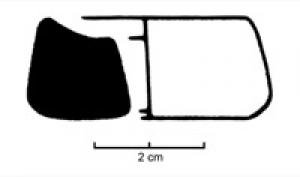 FUS-1001 - Fusaïole discoïdaleterre cuiteTPQ : -900 - TAQ : -750Fusaïole discoïdale, face supérieure concave, inornée.