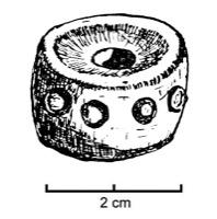 FUS-2021 - Fusaïole cylindriqueterre cuiteTPQ : -750 - TAQ : -475Fusaïole cylindrique, faces supérieure et inférieure concaves, ornée d'impressions.