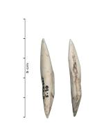 HAM-0002 - Hameçon droit en osos ou ivoireTPQ : -4200 - TAQ : -3500Hameçon droit taillé dans un os ou parfois de l'ivoire ou du bois de cervidé auquel il était fixé un lien en fibre végétale (ortie, lin, liber de tilleul..).