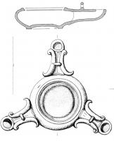 LMP-42326 - Lampe à trois becsbronzeLampe à réservoir circulaire, de profil arqué ; trois becs étirés et accostés de volutes émergent à intervalles réguliers sur le pourtour, avec des anneaux de suspension sur le dessus (lustre).