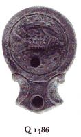 LMP-4722 - Lampe Loeschcke I : Poissonterre cuiteLampe ronde à large bec en enclume. Médaillon décoré d'un poisson.