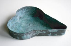 MOU-4053 - Moule à gâteaubronzeMoule en tôle, forme basse à bords droits légèrement évasés; formes diverses.