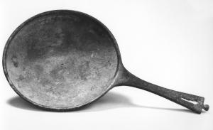 PAT-4006 - Patère de type Tassinari I.2100bronzePatère à manche plat, percé en 