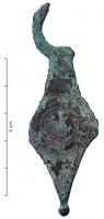 PDH-4053 - Pendant de harnais à anneaubronzePendant de harnais en tôle, de forme losangique; suspension en forme d'anneau placé dans le plan du pendant; décor de cercles concentriques, lest en forme de bulbe biconique.
