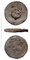 POM-4004 - Lest de clapet de pompe à pistonsplombDisque épais en plomb, à tranche droite et plus ou moins régulière, souvent bombé sur la face lisse, l'autre présentant en son centre un large bouton coulé et de diamètre très inférieur au disque.