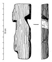 PQT-4002 - Piquet de tenteboisPiquet de tente (?), constitué d'une planche étroite en chêne, dont une extrémité est dégagée par deux encoches latérales.