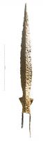 PTL-5012 - Pointe de lance à ergotferTPQ : 800 - TAQ : 900Très longue pointe de lance en forme de feuille de saule avec une arrête sur toute sa longueur y compris la douille courte laquelle possède deux ergots de forme triangulaire ainsi que deux pattes latérales pour renforcer l'emmanchement. 