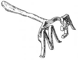 SIG-4009 - Fer à marquer à douilleferTPQ : 100 - TAQ : 400Fer à douille, composé d'une longue douille, d'où se dégagent dans un plan perpendiculaire des lettres de bonne taille (> 5cm), prévues pour un marquage à chaud.