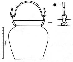 SIT-3036 - Situle à attaches rivetéesbronzeSitule en bronze à bord oblique, col étranglé; une anse mobile vient se fixer dans deux attaches rivetées sur le col, somplement formées d'une patte surmontée d'un anneau.