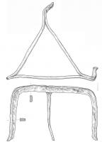 TRP-4002 - Support de cuisson à 3 piedsferSupport de cuisson formé d'une table triangulaire simplement soutenue par trois pieds forgés, repliés à angle droit.