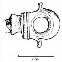 CLE-4045 - Clé à translationbronze, ferClé à manche coulé sur la tige en fer, simple anneau précédé de moulures, et accosté de deux ergots latéraux.