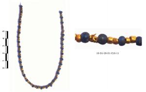 COL-4024 - Collieror, verreCollier composé de perles alternées, en pierre (ou verre) et perles en or.