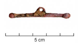 CTN-8004 - Fermoir de châtelainebronzeBarrette rectligne, dont les extrémités peuvent être ou non légèrement bouletées afin d'assurer le maintien de cette partie dans un anneau de châtelaine.