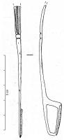 FIB-3069 - Fibule de Nauheim 5c1bronzeRessort à 4 spires et corde interne ; arc plat, triangulaire et tendu ; porte-ardillon trapézoïdal ajouré ; arc orné d'une échelle médiane bordée de deux filets latéraux; l'arc est interrompu à mi-longueur par deux traits transversaux qui dégagent une moulure en relief.