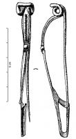 FIB-3159 - Fibule dérivée de NauheimbronzeFibule à arc tendu, plat et de forme triangulaire élargie à la tête, orné d'une échelle médiane accostée de deux filets, et interrompu par une bague moulurée qui sépare l'arc du pied; ressort bilatéral à 4 spires et corde externe; porte-ardillon trapézoïdal ajouré.