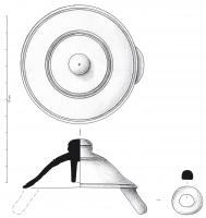 JHA-4072 - Phalère, Jonction de harnaisbronzeTPQ : 200 - TAQ : 350Disque bombé orné au tour de molures concentriques, avec un fort bouton centré au sommet et une tige carrée percée d'un trou circulaire à l'intérieur ; deux bélières latérales contre le bord interne.