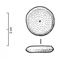 JTN-4006 - JetonosJeton découpé à l'aide d'un dispositif tournant qui a laissé une trace centrée sur une ou deux faces, qui sont par ailleurs lisses ; diamètre de 12 à 23 mm ; tranche biseautée avec des parois parfois arrondies.