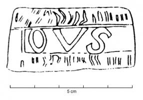 MRT-4015 - Jatte ou mortier : [---]IOVSterre cuiteMarque sur lèvre de jatte ou mortier : [---] IOVS entre deux bandes guillochées.