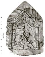 PLV-4020 - Plaque votiveargentPlaque rectangulaire ou à sommet triangulaire, avec des reliefs figurés et parfois une dédicace.
