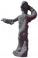 STE-4040 - Statuette en plombplombStatuette en plomb, très grossière (offrande votive).