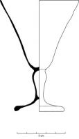 VAB-8016 - Verre à jambe soufflée en forme de balustreverreVerre à coupe conique avec ou sans décor et une jambe creuse soufflée en forme de balustre, galbée, renflée en partie haute.