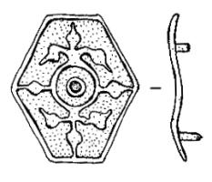APH-4009 - Applique de harnais émaillée hexagonalebronzeApplique de harnais de forme hexagonale, deux boutons de fixation pour cuir au revers ; décor émaillé en champlevé, motifs symétriques et parfois imbriqués, simples ou complexes