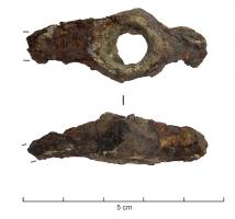 CLE-5012 - Clé à rotationferPetite clé à mouvement rotatif (découpes généralement simples et peu nombreuses); l'anneau est prolongé par un ergot axial, éventuellement mouluré.