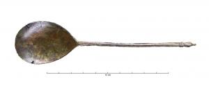 CUI-7004 - CuillercuivreCuiller à large cuilleron en forme de goutte, manche court et filiforme, extrémité moulurée avec un motif variable : figurine, sabot ou simple bouton