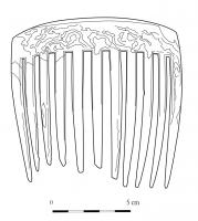 PGN-9004 - Petit peigne de coiffe en écaille de tortueécaille de tortuePetit peigne en écaille de tortue à simple denture et à traverse rectangulaire cintrée, parfois perforée, munie d'une seule rangée de dents larges et longue assez espacées entre elles. Ces peignes n'excèdent pas les 10 cm de long. Ils sont confectionnés à partir d'une seule écaille de tortue. 
