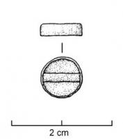BTN-2008 - Bouton cylindrique à bélièrebronzeBouton cylindrique, plat, à bélière droite de section le plus souvent rectangulaire.