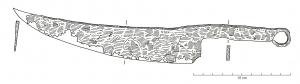 CTO-3014 - Couteau à soie plate et terminaison en anneauferCouteau à soie plate, terminée par un anneau formé par l'enroulement de son extrémité, le dos est nettement concave, le tranchant est convexe et forme une pointe incurvée vers le haut.