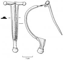 FIB-4027 - Fibule de type Aucissa classiquebronzeFibule d'Aucissa classique, comportant un arc systématiquement orné d'une ligne de perles médiane entre deux cannelures, une charnière martelée et retournée vers l'extérieur, un pied coudé, un bouton terminal rapporté et mouluré.