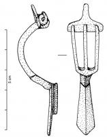 FIB-4810 - Fibule Böhme 27cbronzeFibule à arc trifide, reposant sur une plaque de tête à appendice central, masquant la charnière, et de l'autre côté sur un pied oblong en forme de feuille à deux pans nettement séparés; porte-ardillon en étui